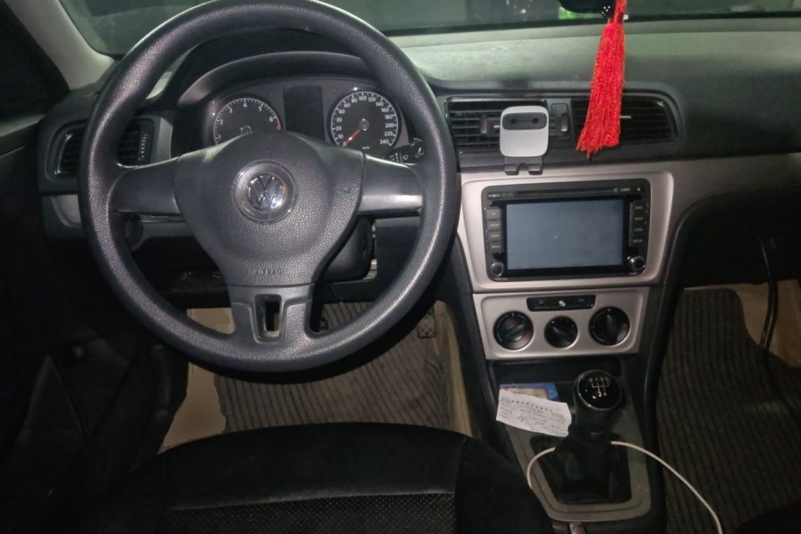 Volkswagen Lavida 2013 #21 Volkswagen Lavida 2013 صورة سيارة #21