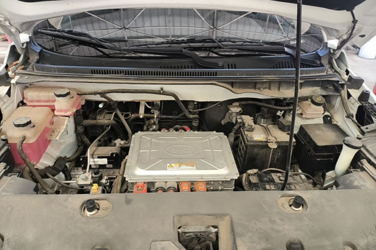 BYD Yuan New Energy 2019 #20 BYD Yuan New Energy 2019 car image #20