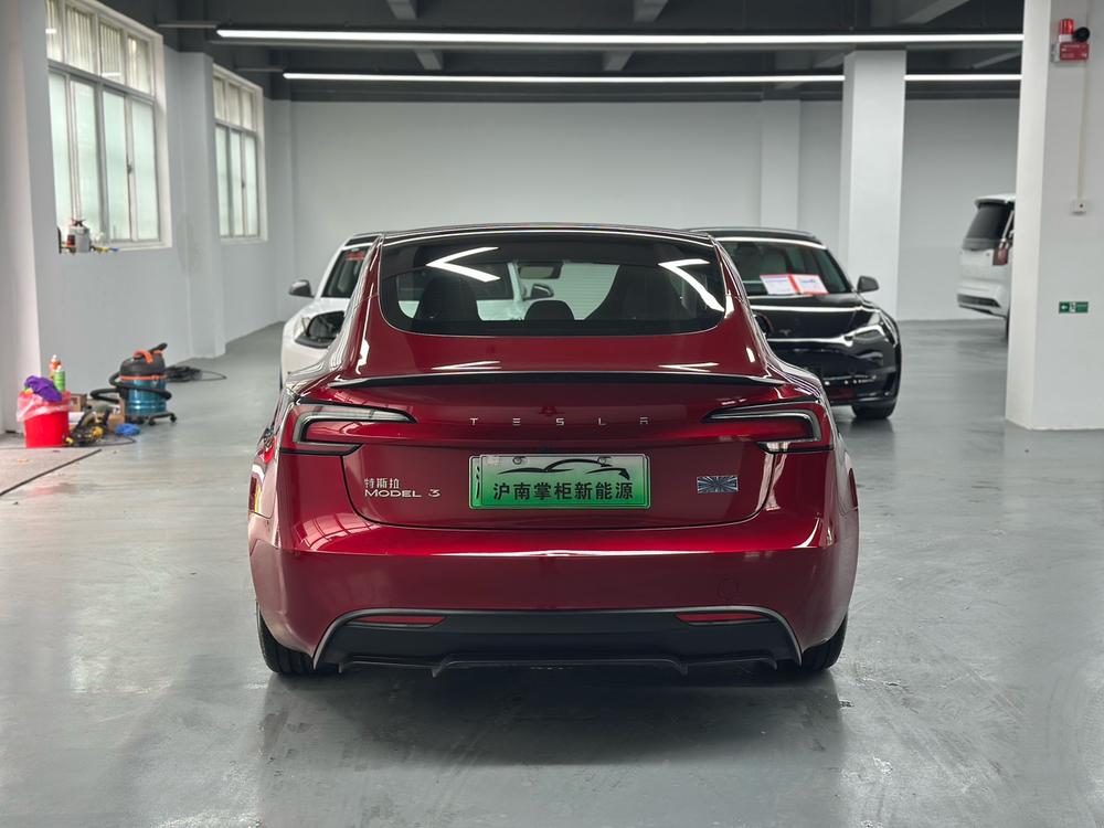 Tesla Model 3 2024 car image #5