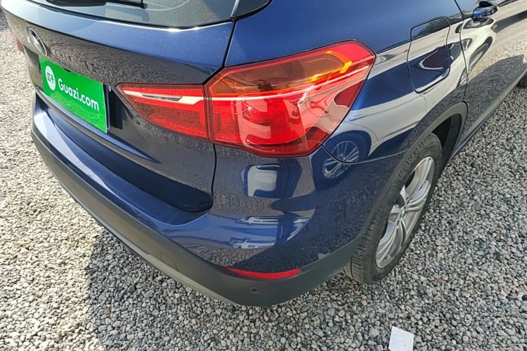 BMW X1 2018 #8 BMW X1 2018 car image #8