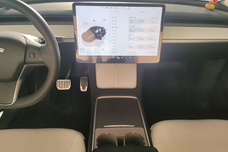 Tesla Model Y 2024 #13 Tesla Model Y 2024 car image #13