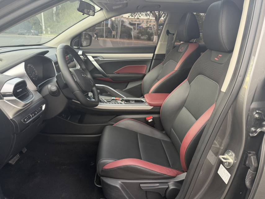 GEELY Coolray 2022 #4 GEELY Coolray 2022 car image #4