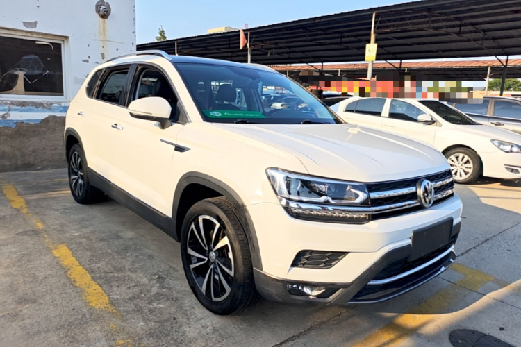 Volkswagen Tharu 2020 car image #6