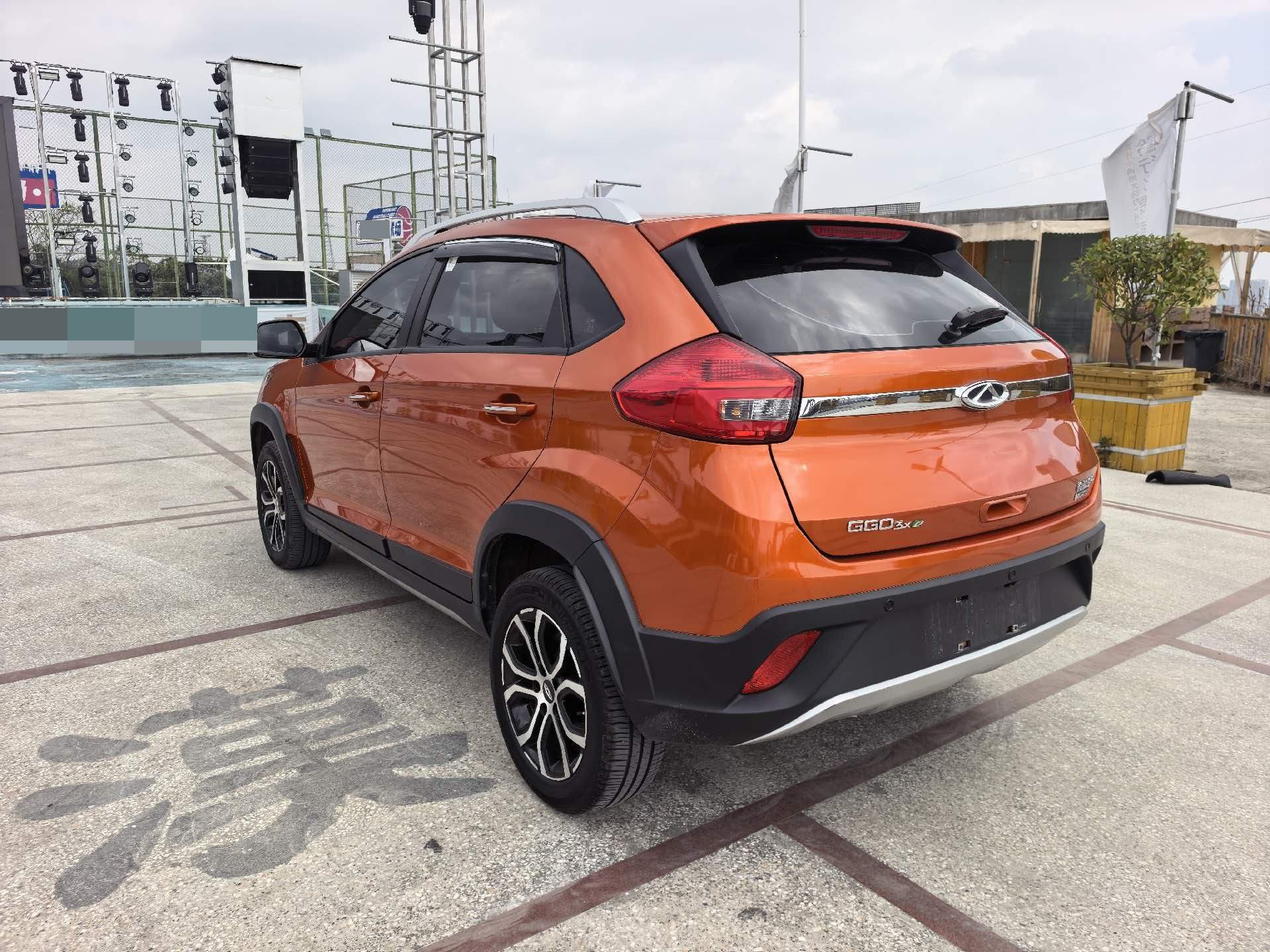 2018 car image #6