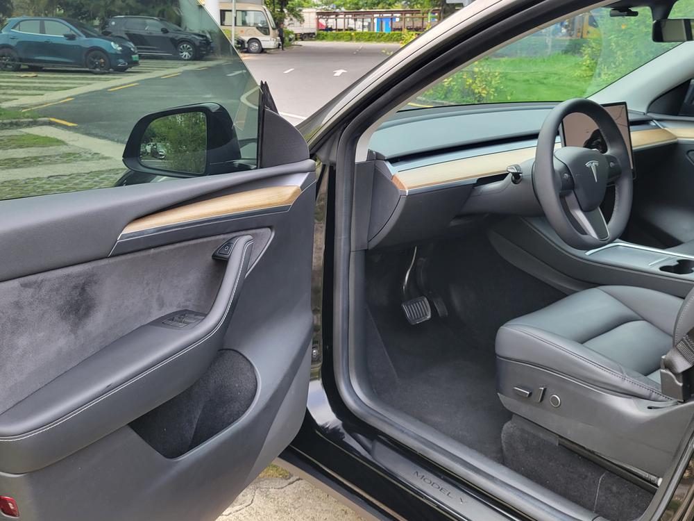 Tesla Model Y 2023 #23 Tesla Model Y 2023 car image #23