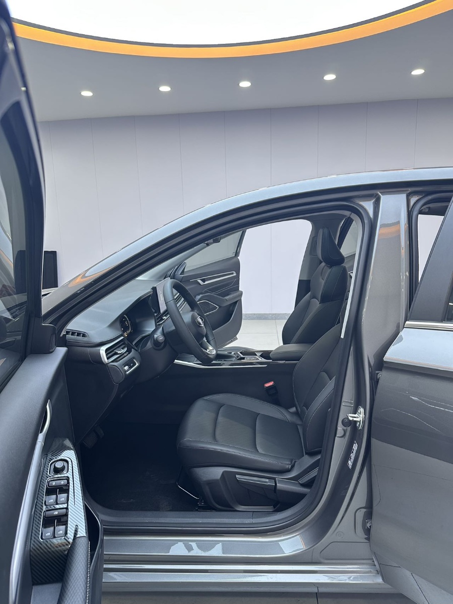 GEELY Emgrand 2022 صورة سيارة #8