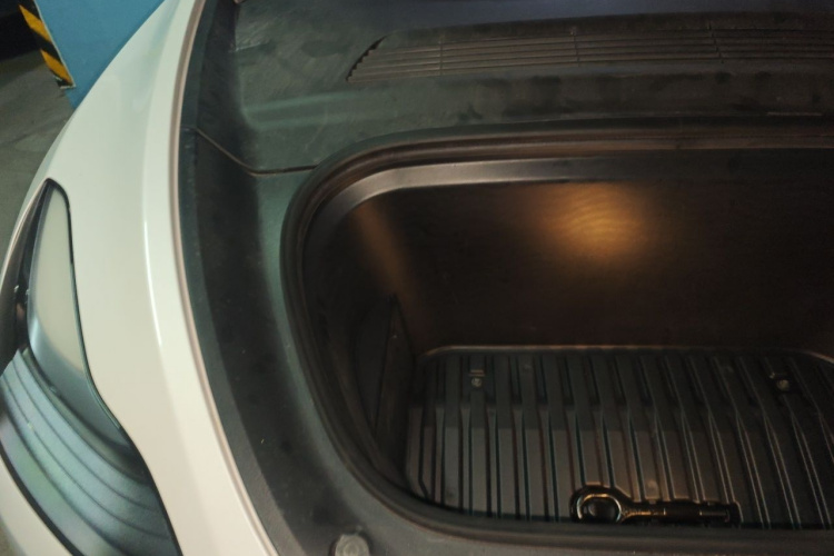 Tesla Model Y 2023 #27 Tesla Model Y 2023 car image #27