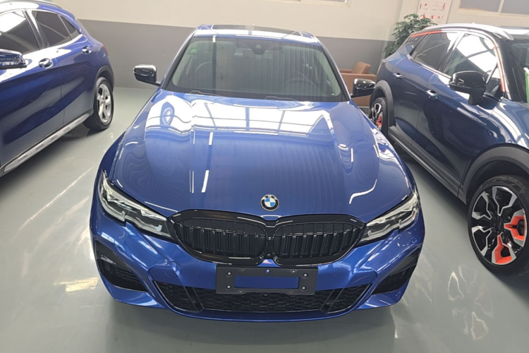 BMW 3 Series 2019 #3 BMW 3 Series 2019 car image #3