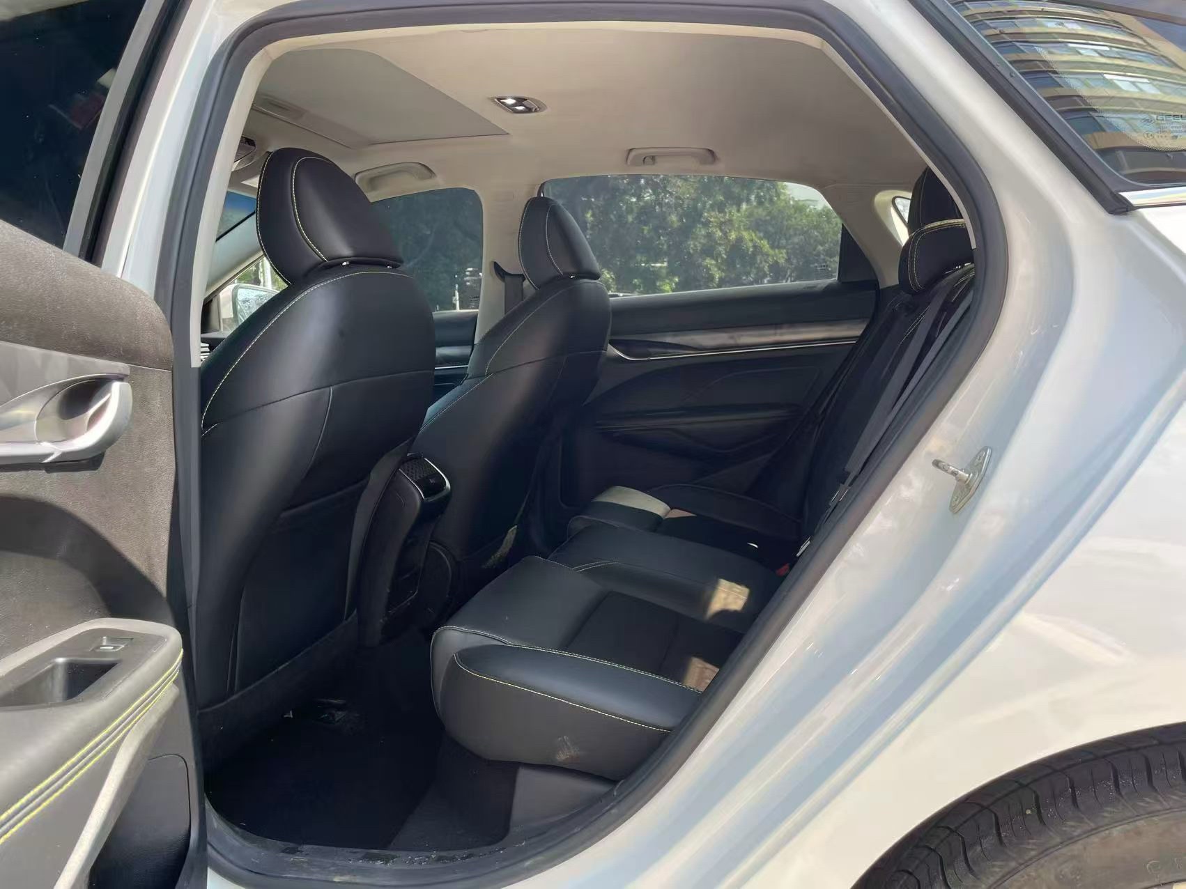 GEELY Binray 2022 car image #6