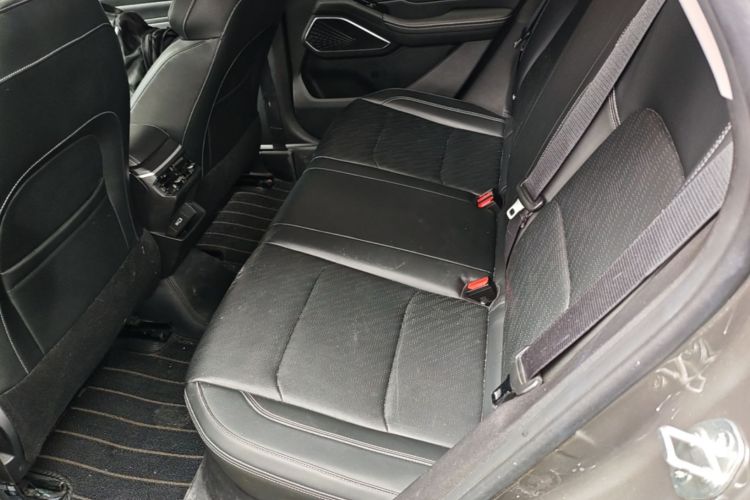 GEELY Emgrand 2024 car image #17