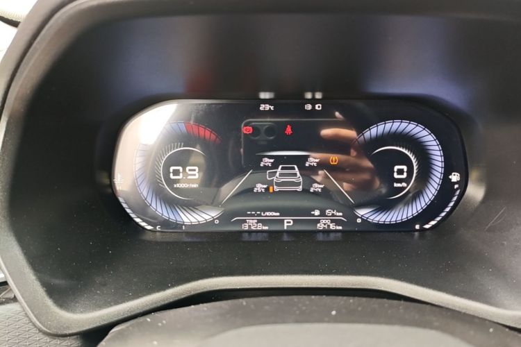 GEELY Emgrand 2024 car image #12