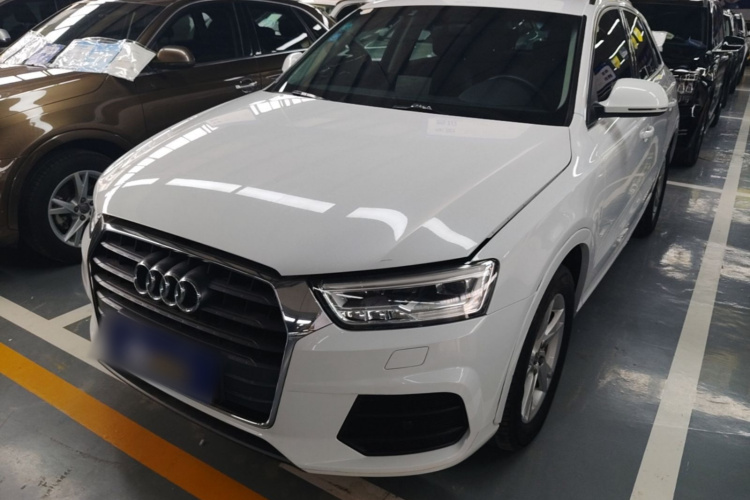 Audi Q3 2018 #2 Audi Q3 2018 car image #2