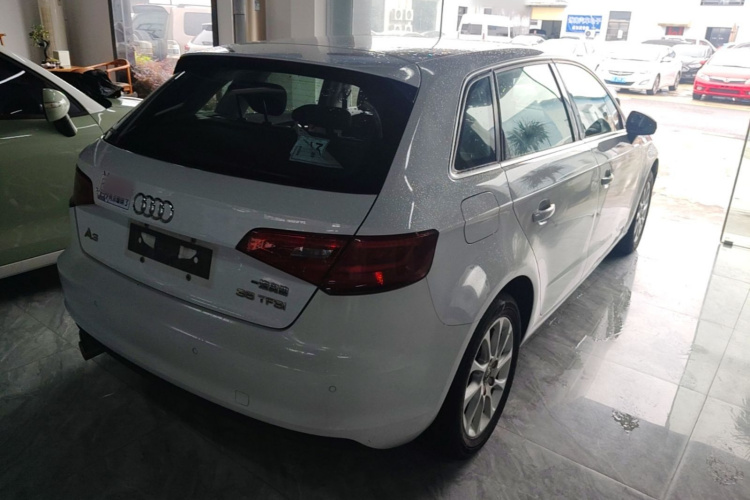 Audi A3 2015 car image #5