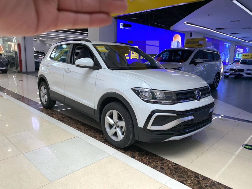 Volkswagen T-Cross 2026 #6 Volkswagen T-Cross 2026 car image #6