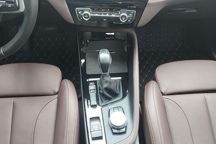 BMW X1 2019 #24 BMW X1 2019 car image #24