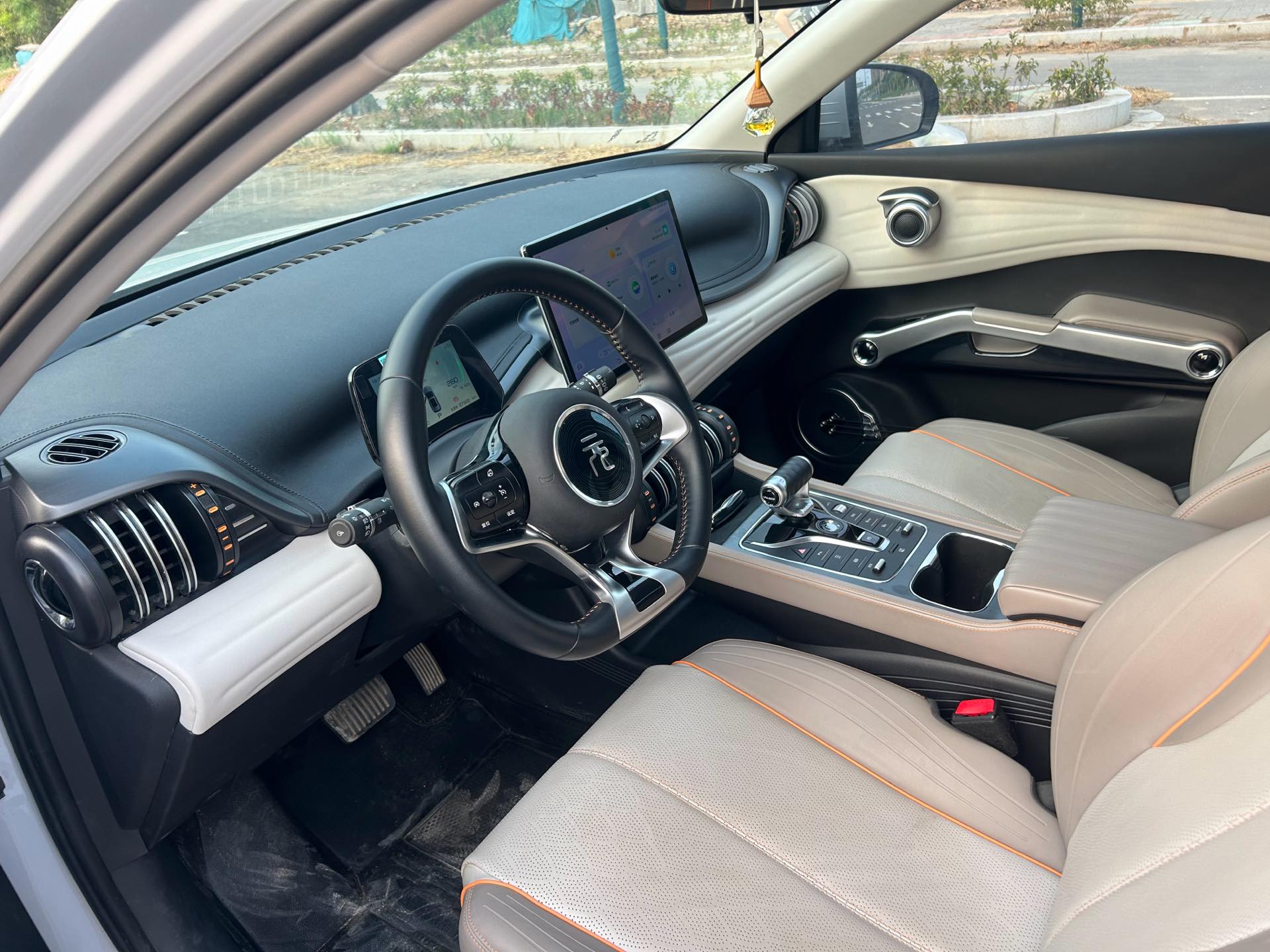 BYD Yuan Plus 2023 immagine di auto #5