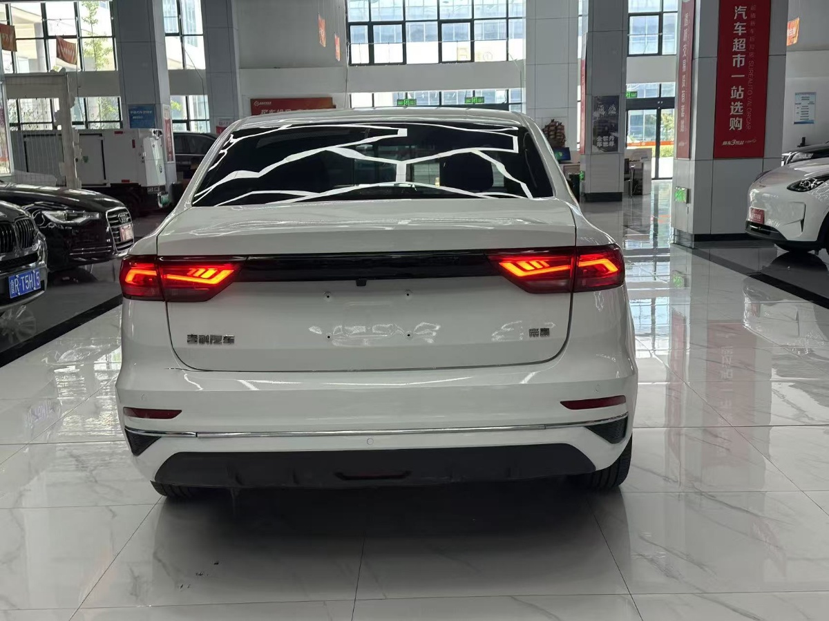 GEELY Emgrand 2025 #5 GEELY Emgrand 2025 car image #5