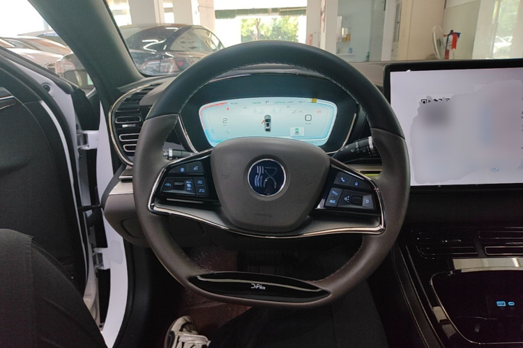 BYD Han 2023 car image #11