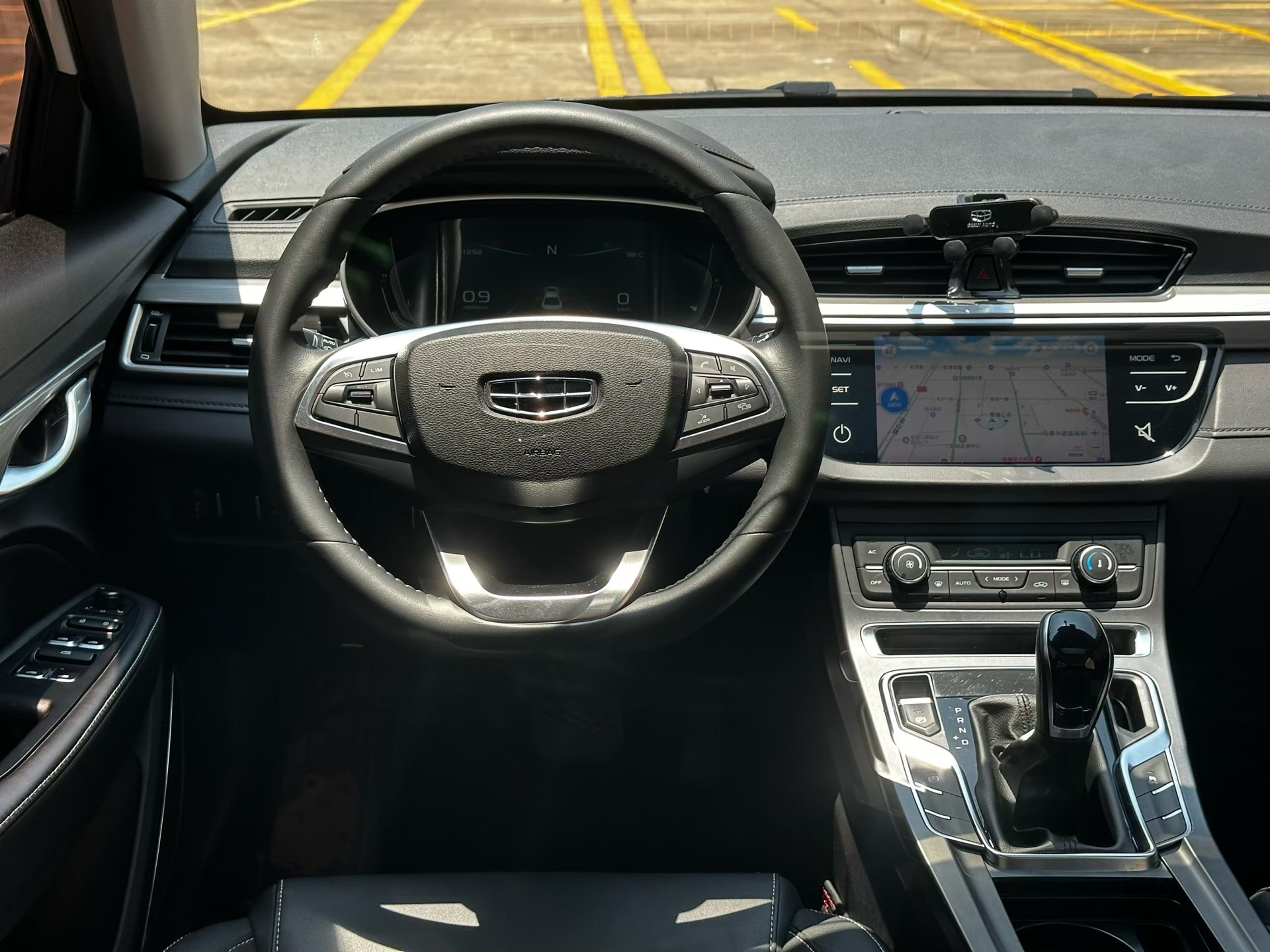 GEELY Emgrand 2020 #4 GEELY Emgrand 2020 car image #4