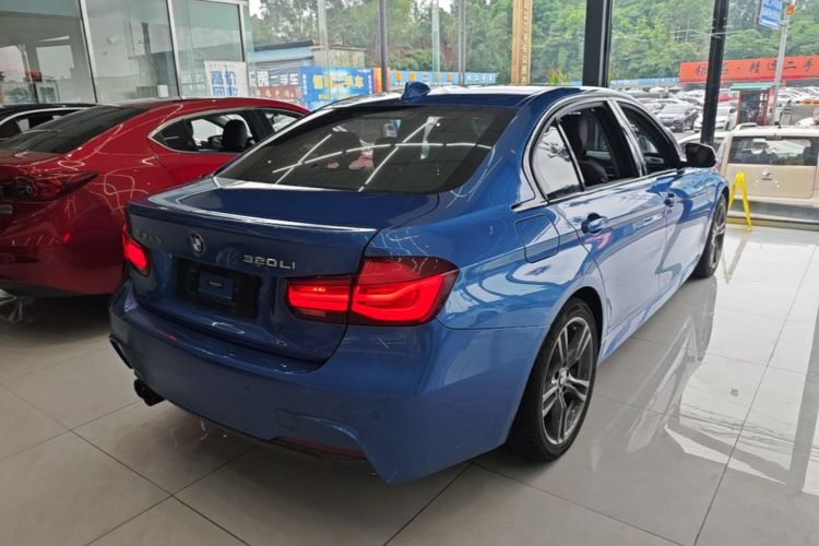 BMW 3 Series 2018 car image #7