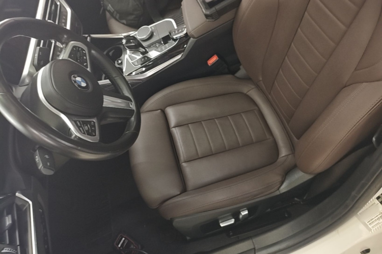 BMW 3 Series 2021 #19 BMW 3 Series 2021 car image #19