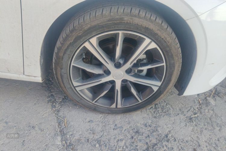 GEELY Emgrand 2022 car image #9
