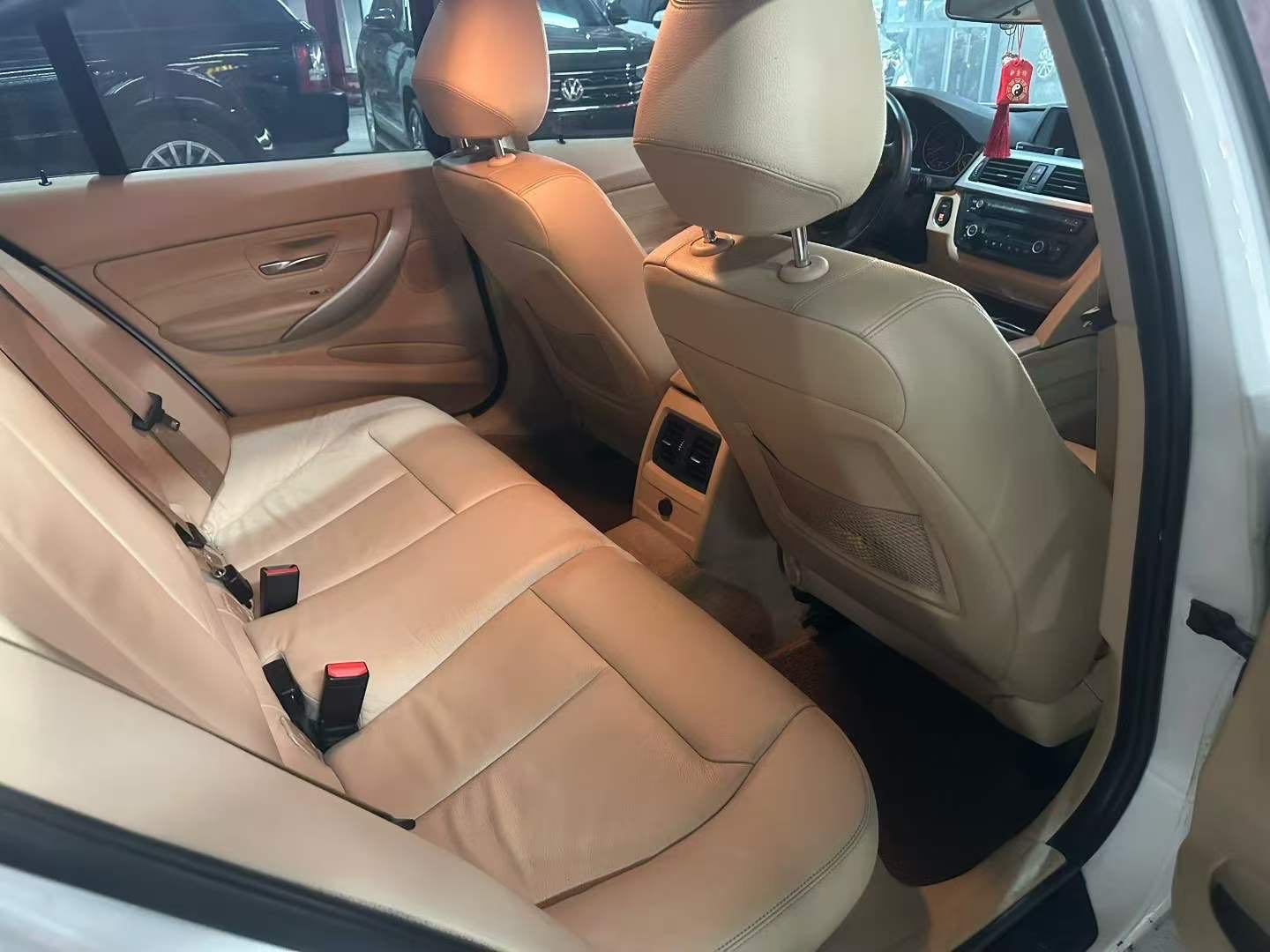 BMW 3 Series (Imported) 2013 car image #5