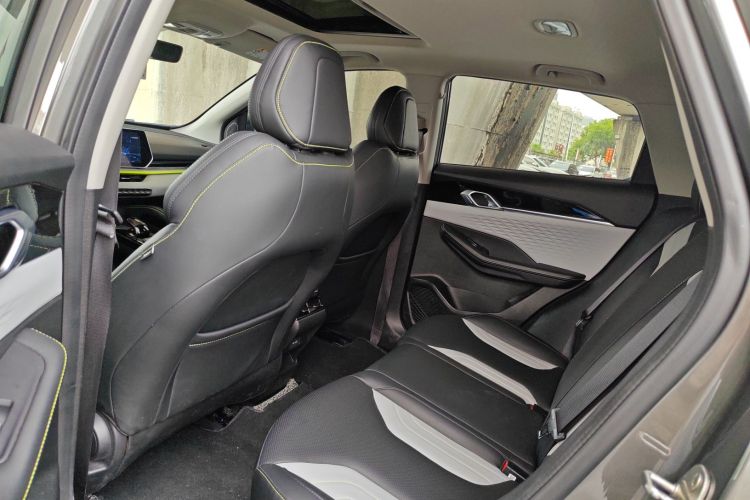 GEELY Coolray 2023 imagen de coche #13