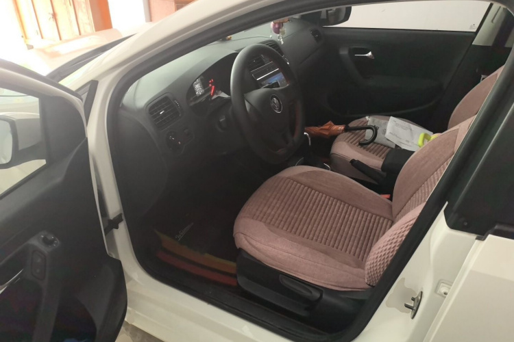 Volkswagen Polo 2017 #15 Volkswagen Polo 2017 car image #15