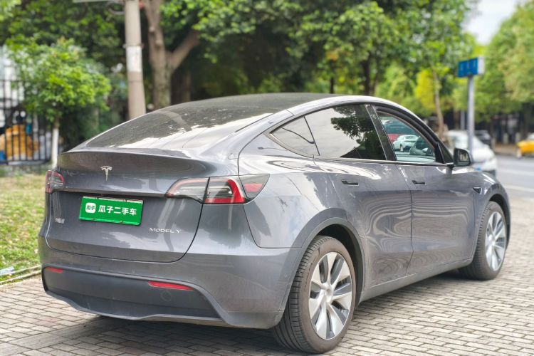 Tesla Model Y 2021 #7 Tesla Model Y 2021 car image #7