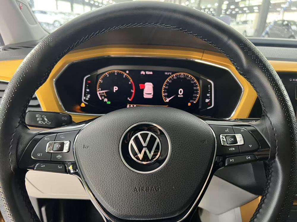 Volkswagen T-Cross 2021 car image #14