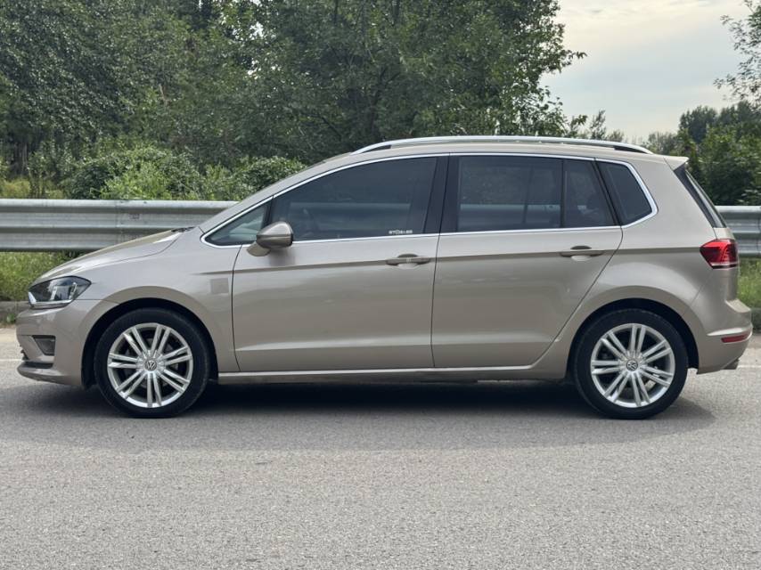 Volkswagen Golf Sportsvan 2017 #3 Volkswagen Golf Sportsvan 2017 car image #3
