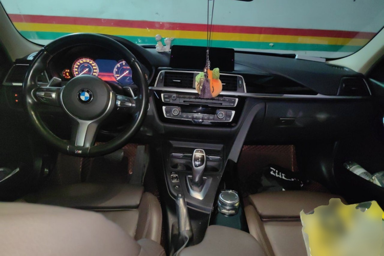 BMW 3 Series 2018 #7 BMW 3 Series 2018 car image #7
