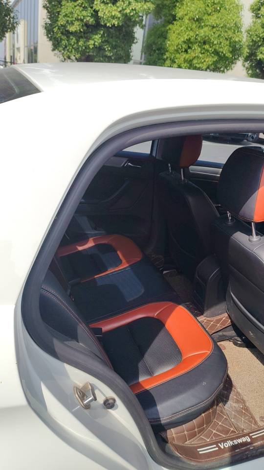 Volkswagen Bora 2015 car image #6