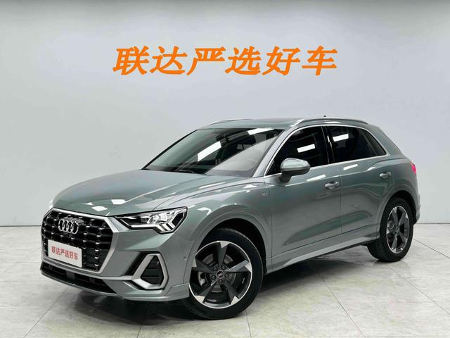 Audi Q3 2022 car image #26