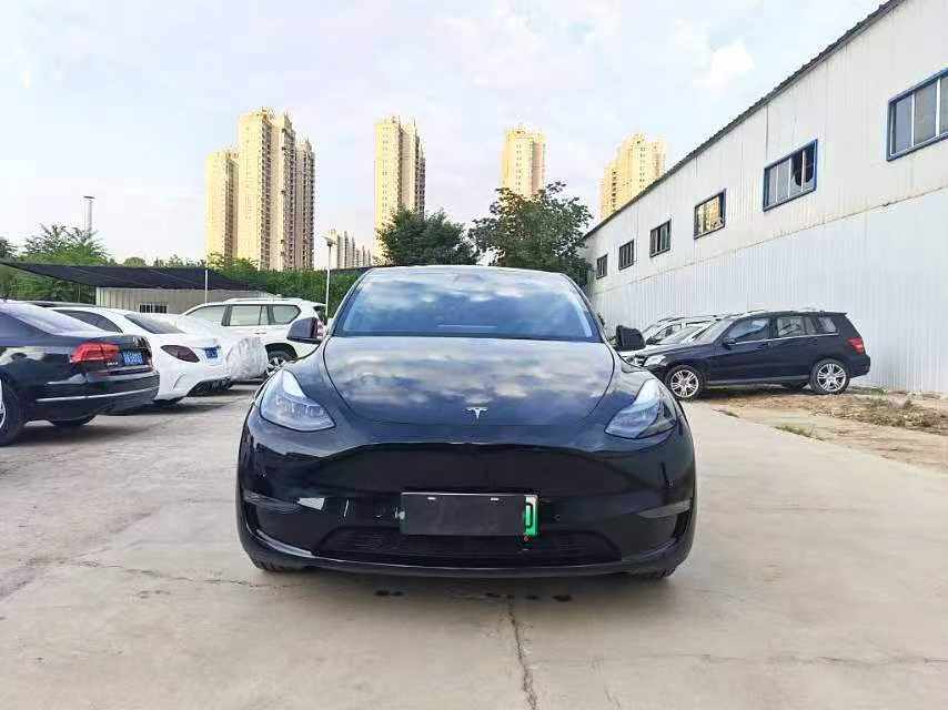 Tesla Model Y 2022 #2 Tesla Model Y 2022 car image #2