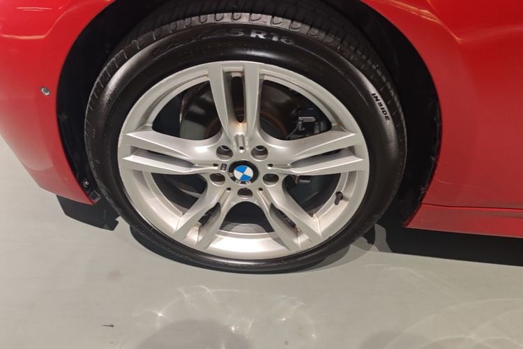 BMW 3 Series 2018 #9 BMW 3 Series 2018 car image #9