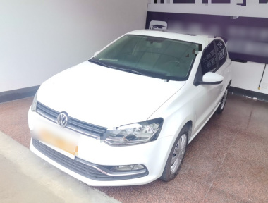 Volkswagen Polo 2016 car image 