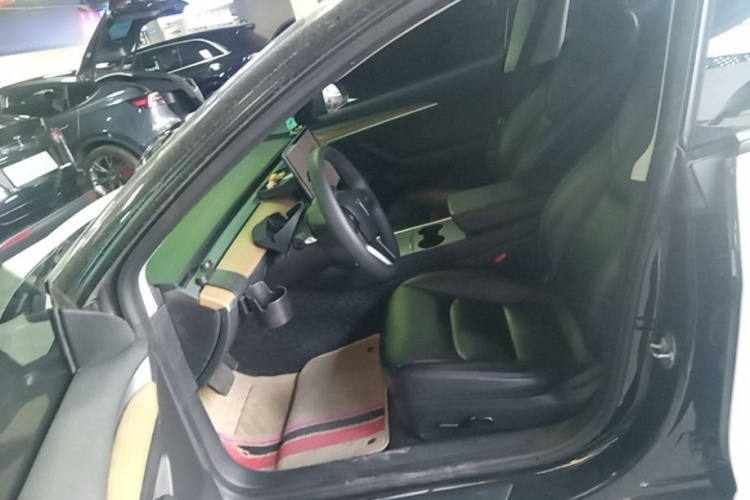 Tesla Model 3 2021 car image #15