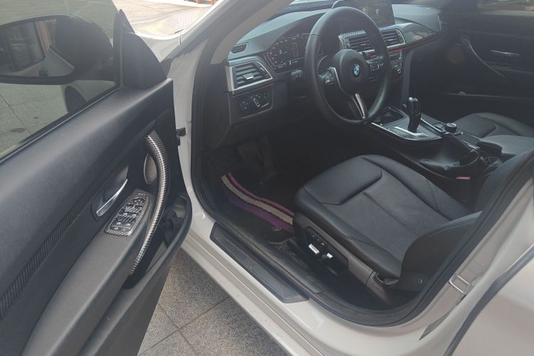 BMW 3 Series GT 2017 car image #9