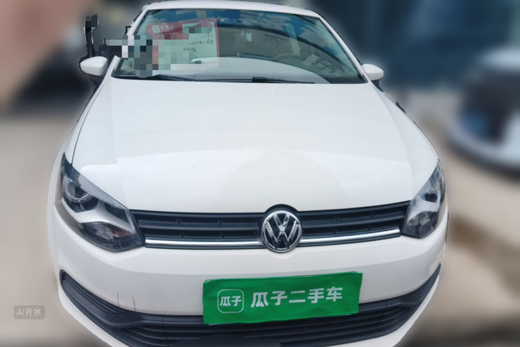 Volkswagen Polo 2015 car image #3