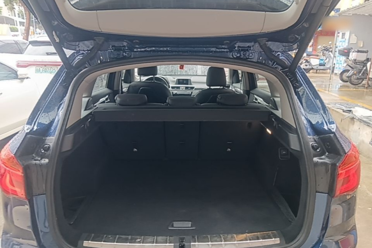 BMW X1 2018 #21 BMW X1 2018 صورة سيارة #21