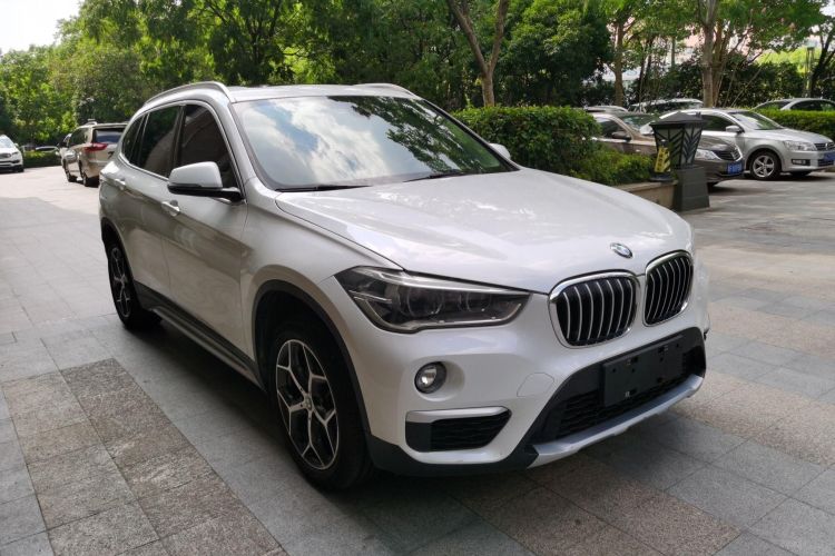 BMW X1 2019 #4 BMW X1 2019 car image #4
