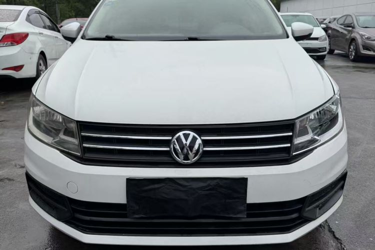 Volkswagen Santana 2017 car image #3