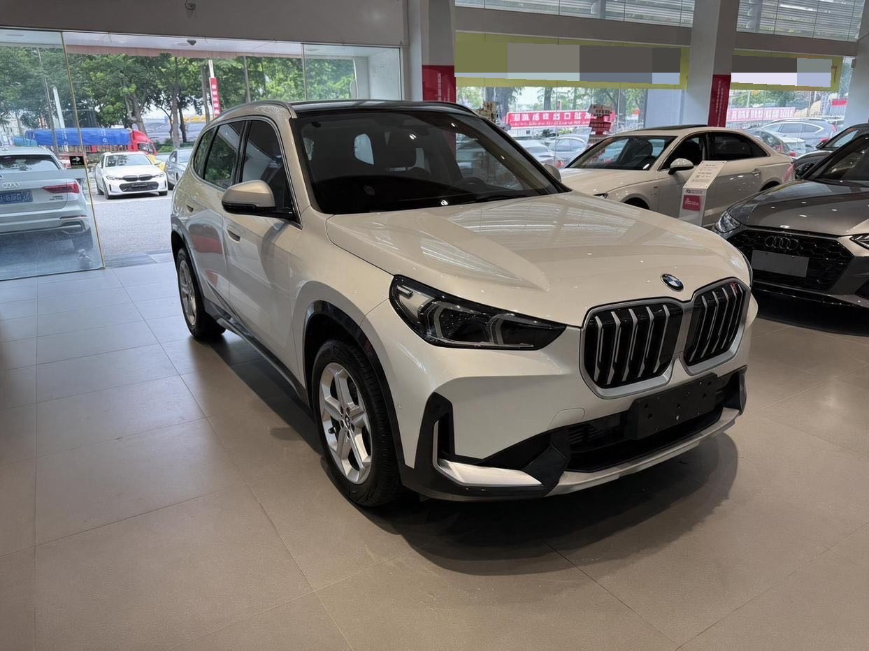 BMW X1 2023 #6 BMW X1 2023 صورة سيارة #6