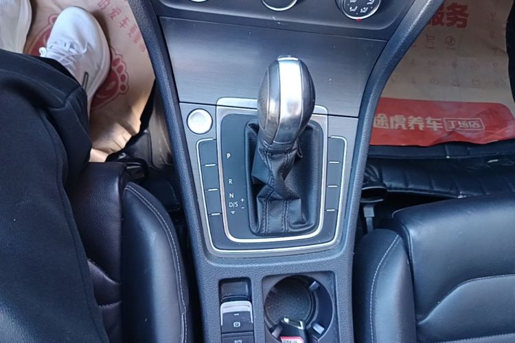 Volkswagen Golf 2016 car image #14