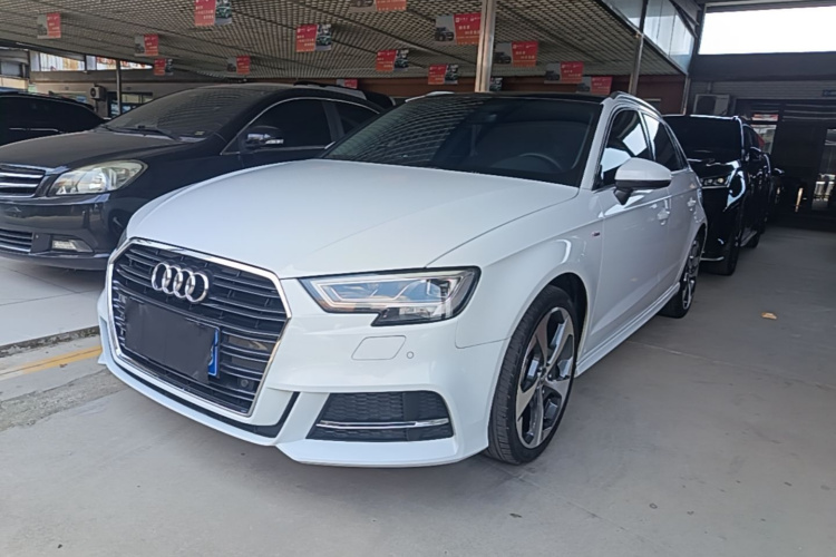 Audi A3 2019 car image #2