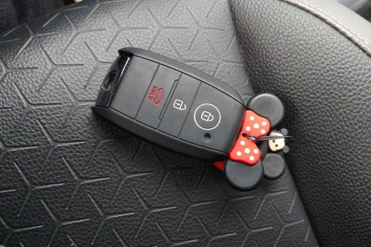 起亚 奕跑 2019 汽车图片 #14