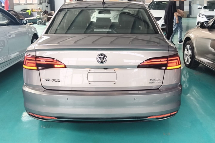 Volkswagen Bora 2018 car image #4