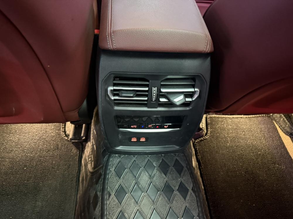 BMW 3 Series 2024 #12 BMW 3 Series 2024 car image #12